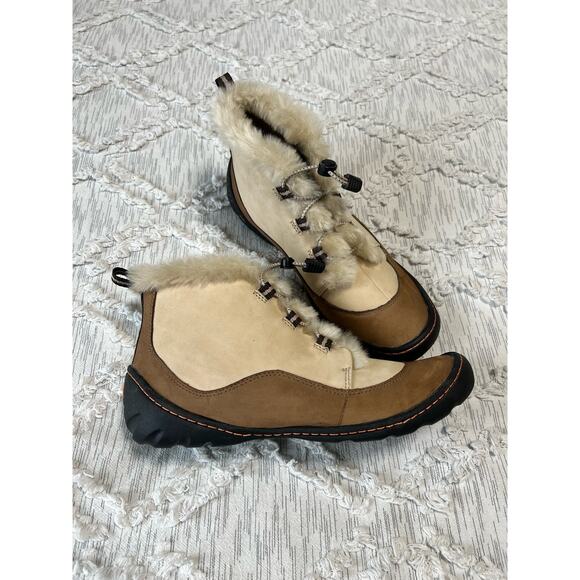 Clarks Privo Ankle Boots Brown Beige Leather Suede Round Toe Bungee Close Sz 8.5 - Picture 1 of 8